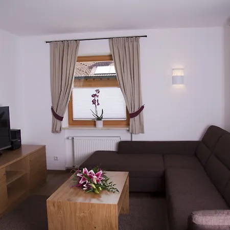 Beim Schutzbichler Apartamento